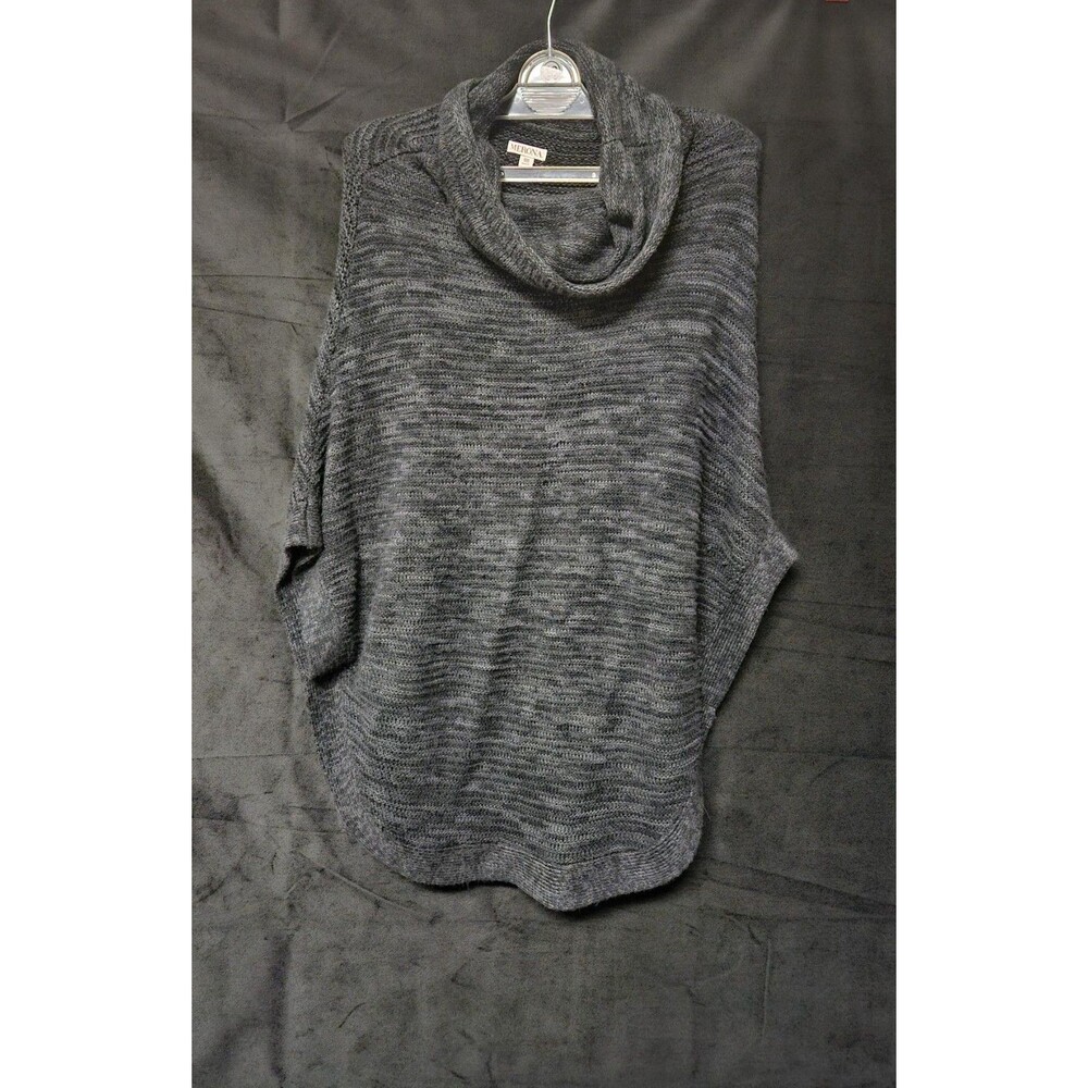 Women's Size XS Merona Poncho Grey (fits like Medium)